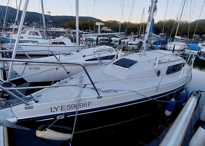 보트호텔 Voilier Sunbeam Yachts 27,5 A Quai Au Grand Port Aix Les Bains 엑스레뱅